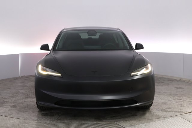 2025 Tesla Model 3 — photo 9 of 25