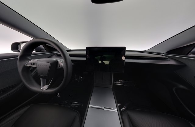 2025 Tesla Model 3 — photo 21 of 25
