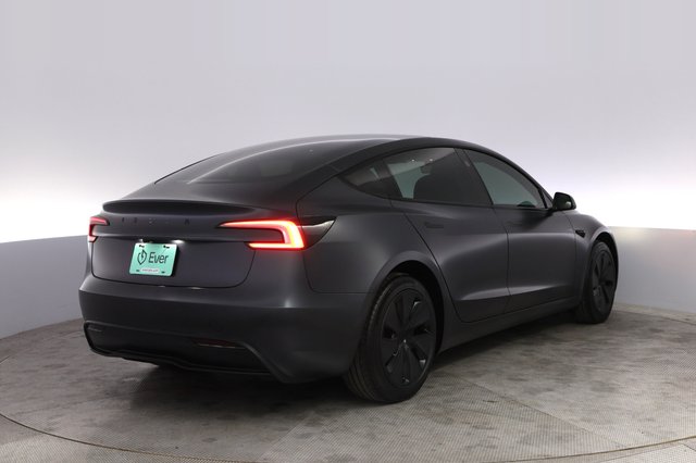 2025 Tesla Model 3 — photo 2 of 25