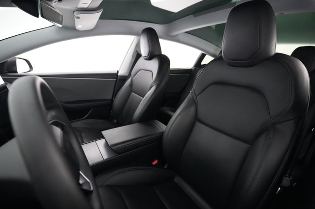 2025 Tesla Model 3 — photo 3 of 25