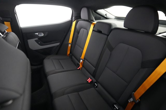 2022 Polestar 2 — photo 19 of 21