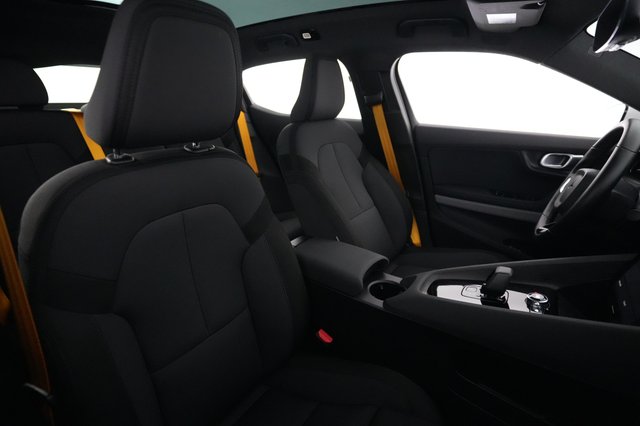 2022 Polestar 2 — photo 18 of 21
