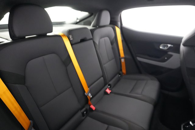 2022 Polestar 2 — photo 4 of 21