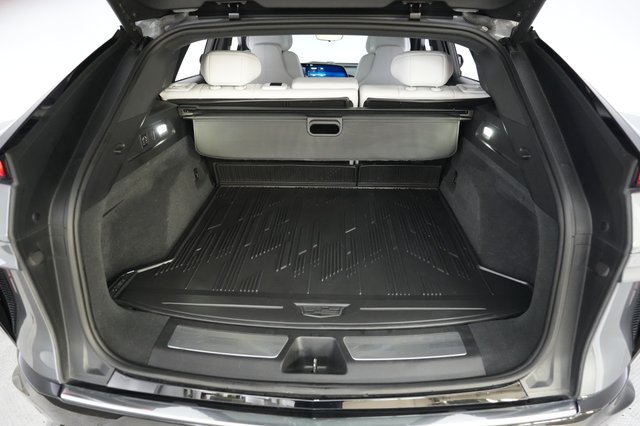 2023 Cadillac LYRIQ — photo 6 of 20