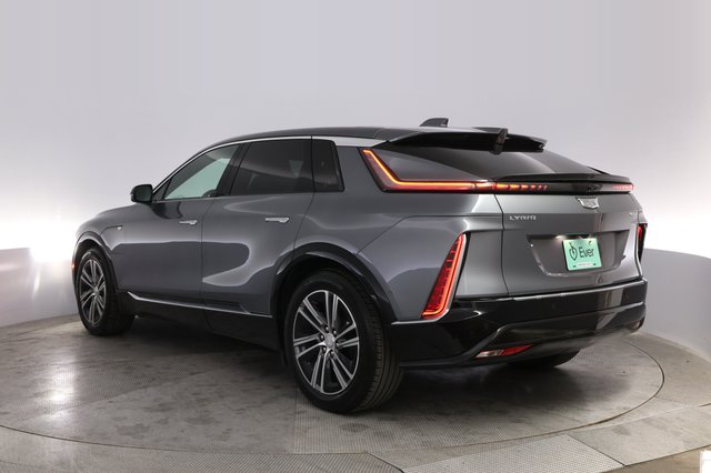 2023 Cadillac LYRIQ — photo 13 of 20
