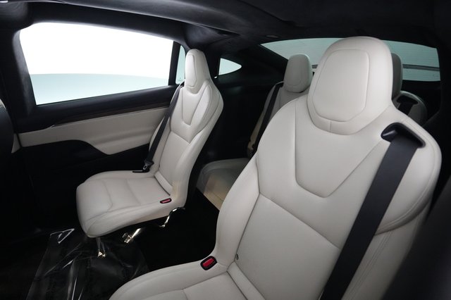 2023 Tesla Model X — photo 19 of 23
