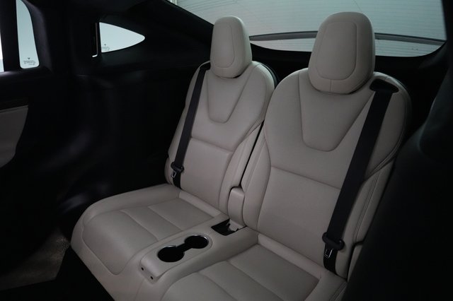 2023 Tesla Model X — photo 20 of 23