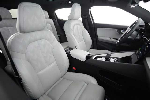 2023 Polestar 2 — photo 18 of 24