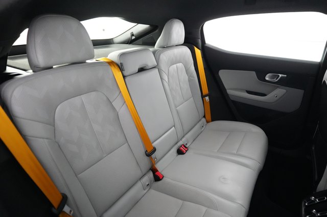 2023 Polestar 2 — photo 4 of 23