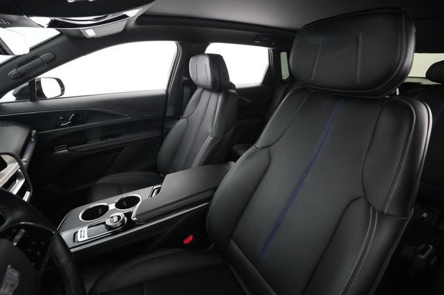 2024 Cadillac Lyriq