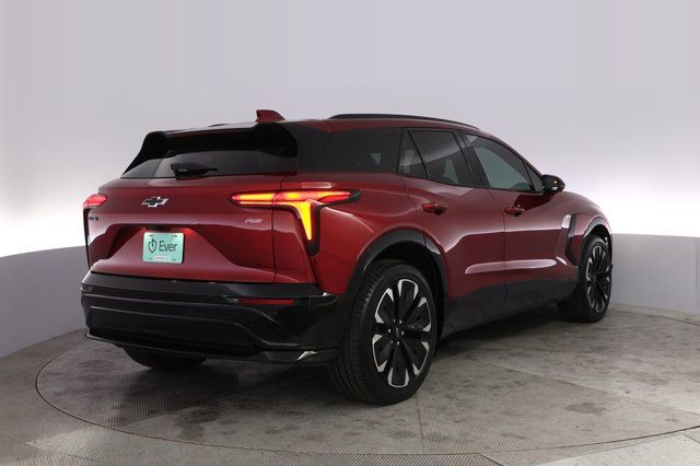 2024 Chevrolet Blazer EV — photo 2 of 20