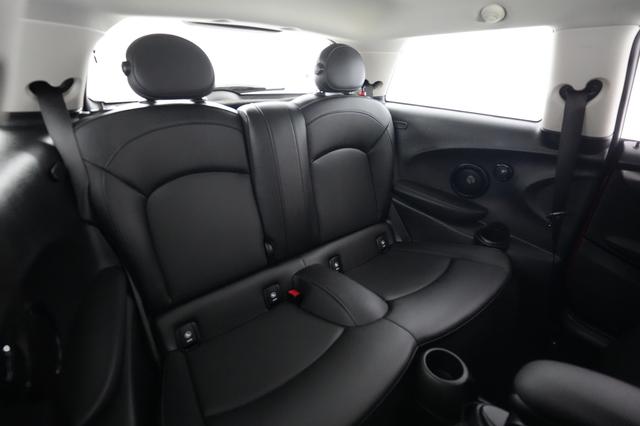 2023 MINI Cooper SE — photo 4 of 20
