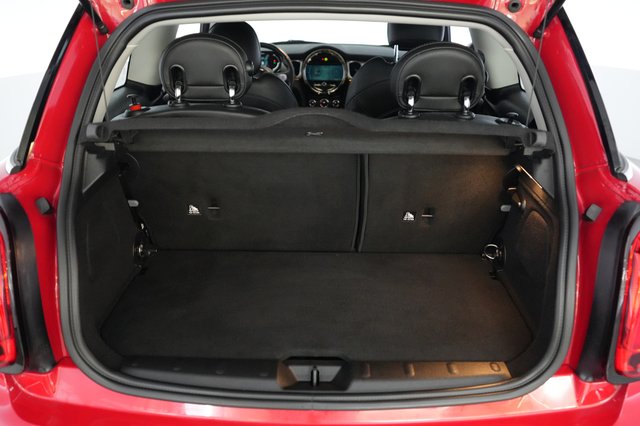 2023 MINI Cooper SE — photo 6 of 20