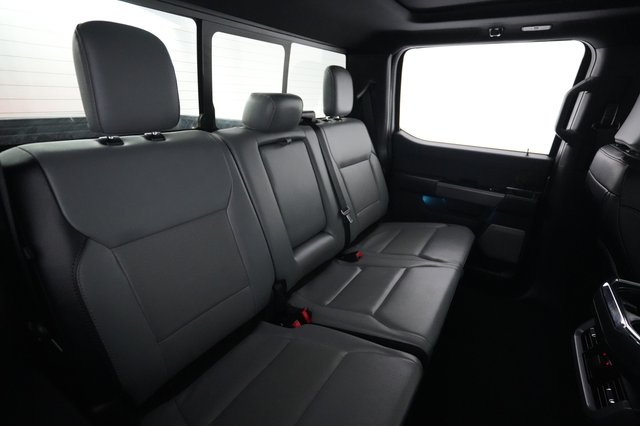 2023 Ford F-150 Lightning — photo 4 of 15