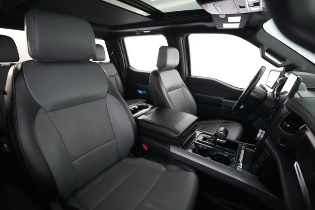 2023 Ford F-150 Lightning — photo 12 of 15
