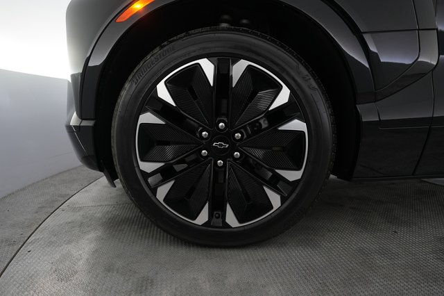 2024 Chevrolet Blazer EV — photo 15 of 31