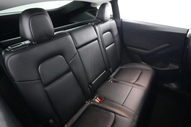 2024 Tesla Model Y — photo 4 of 21