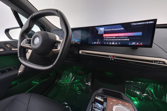 2024 BMW iX — photo 20 of 21