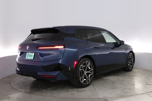 2024 BMW iX — photo 2 of 21