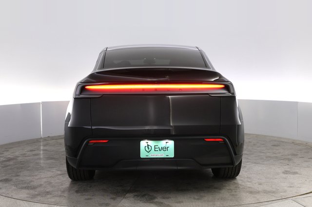 2026 Tesla Model Y — photo 12 of 24