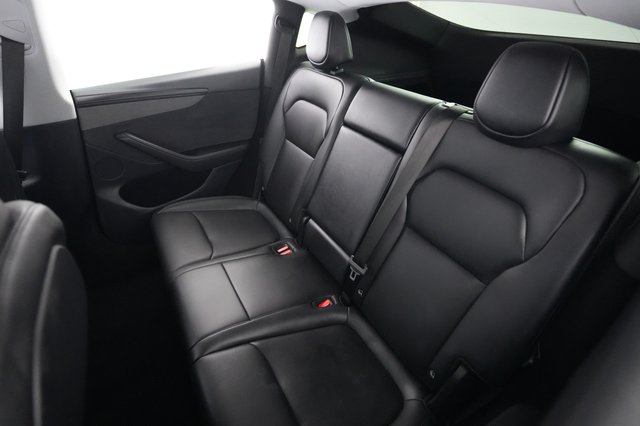 2026 Tesla Model Y — photo 19 of 24