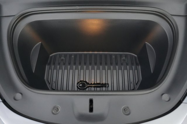 2023 Tesla Model Y — photo 23 of 24
