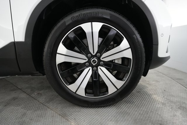 2023 Volvo C40 Recharge — photo 16 of 24
