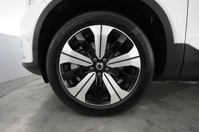 2023 Volvo C40 Recharge — photo 15 of 24