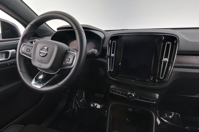 2023 Volvo C40 Recharge — photo 20 of 24