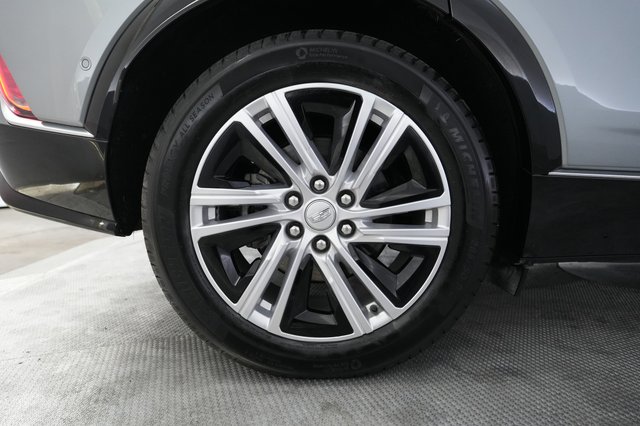 2024 Cadillac Lyriq — photo 17 of 20