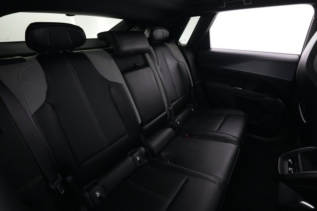 2024 Cadillac Lyriq — photo 4 of 20