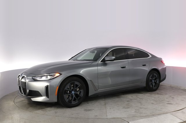 2024 BMW i4 — photo 14 of 20