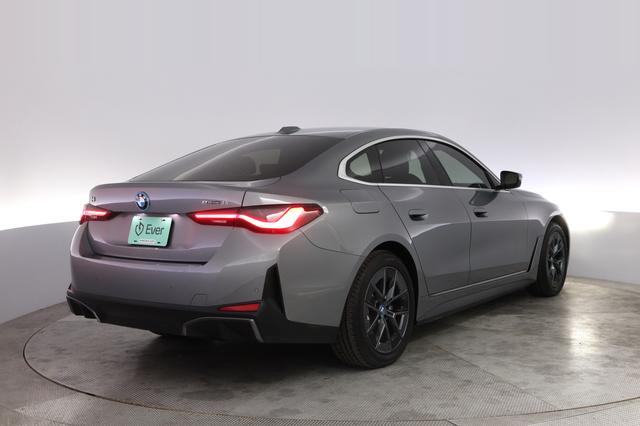 2024 BMW i4 — photo 2 of 20