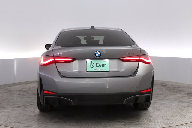 2024 BMW i4 — photo 12 of 20