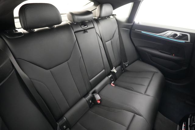 2024 BMW i4 — photo 4 of 20