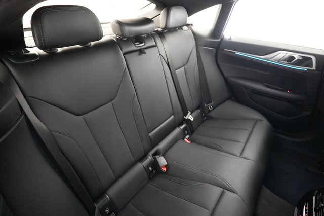 2024 BMW i4 — photo 4 of 20