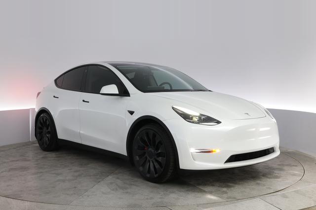 2023 Tesla Model Y — photo 10 of 21