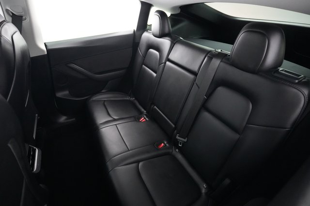 2023 Tesla Model Y — photo 19 of 21