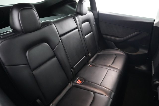 2023 Tesla Model Y — photo 4 of 21