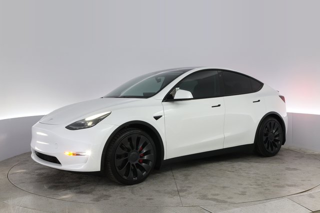 2023 Tesla Model Y — photo 14 of 21