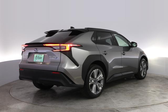 2023 Subaru Solterra — photo 2 of 26