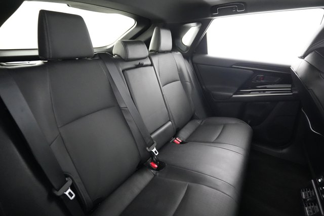 2023 Subaru Solterra — photo 4 of 26