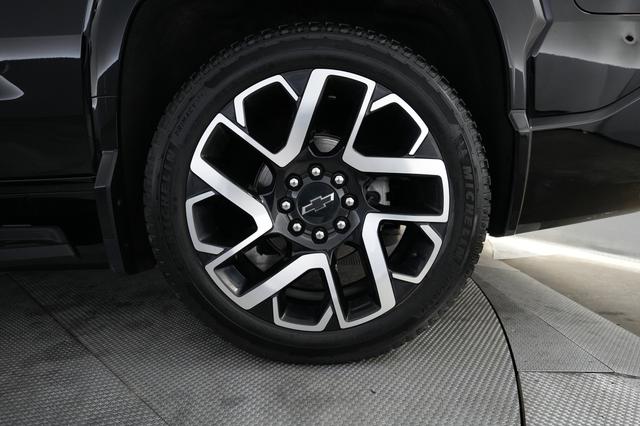 2024 Chevrolet Silverado EV — photo 7 of 24