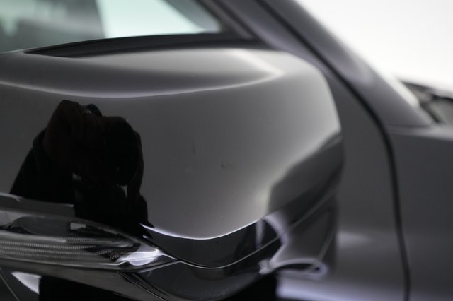 2024 Chevrolet Silverado EV — photo 22 of 24