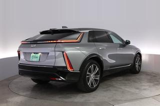 2024 Cadillac Lyriq — photo 2 of 20