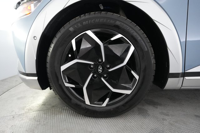 2024 Hyundai IONIQ 5 — photo 15 of 23