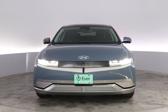 2024 Hyundai IONIQ 5 — photo 9 of 23