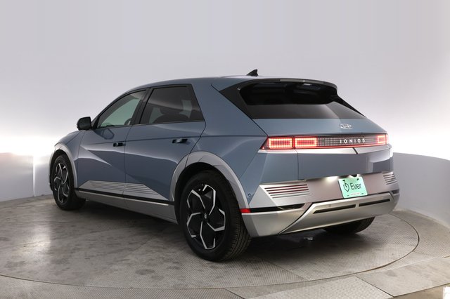 2024 Hyundai IONIQ 5 — photo 13 of 23