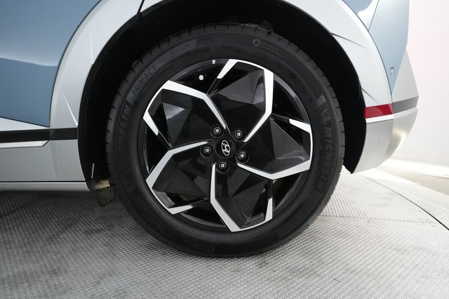 2024 Hyundai IONIQ 5 — photo 7 of 23