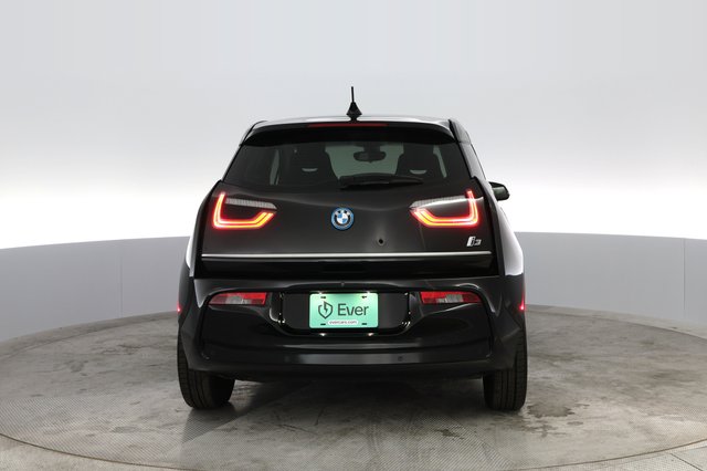 2021 BMW i3 — photo 6 of 11